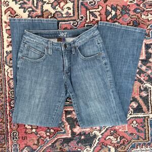 JAG Size 6P Straight Leg Medium Wash Women's Jeans in Great Condition